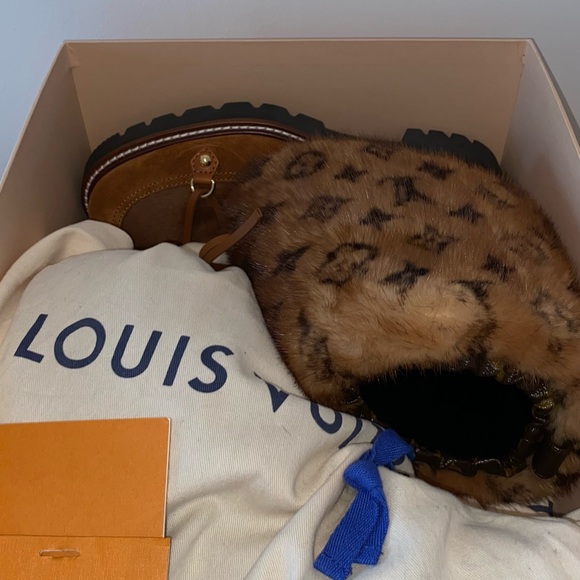 Louis Vuitton Mink & Suede Ankle Boots - Picture 14 of 14